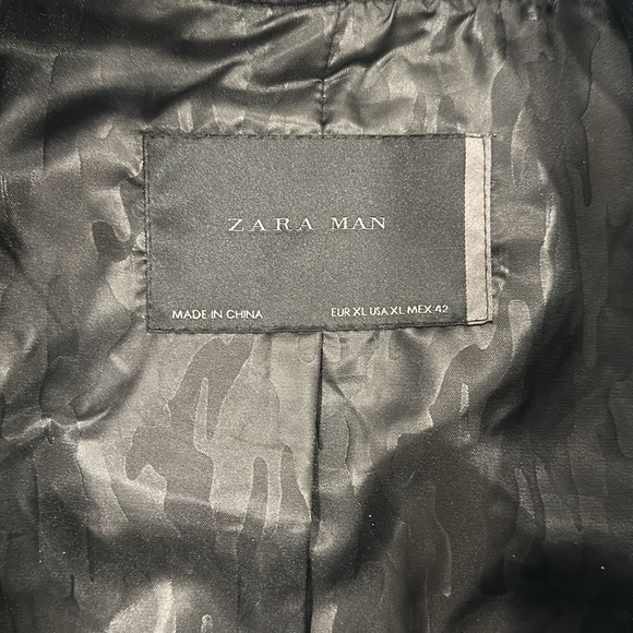 Zara Man - Black Gilet - Picture 7 of 7